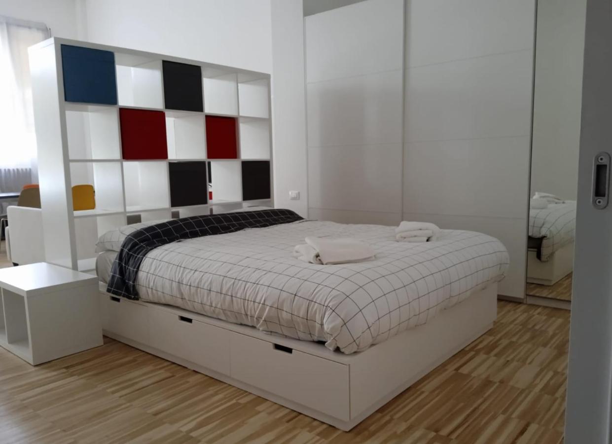 Apartamento Open Space3 D'Apulia 11 Milán Exterior foto